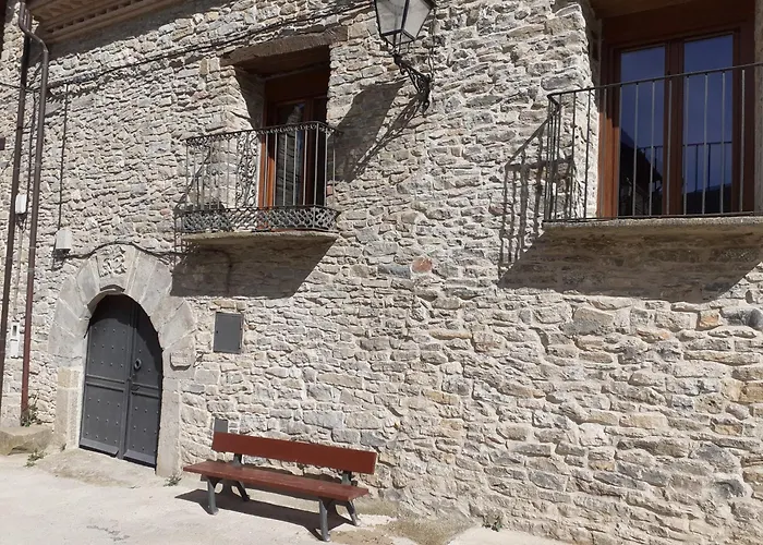 Casa Binuales * Pedruel